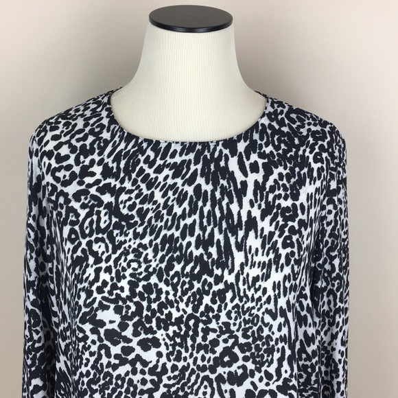 NWT Vince Camuto Leopard Blouse - Picture 5 of 10